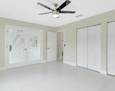 1412 Ne 53rd Court - Photo Thumbnail 32