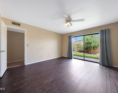 9196 E Evans Drive - Photo Thumbnail 11