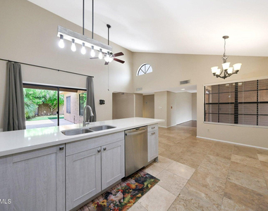 9196 E Evans Drive - Photo Thumbnail 6