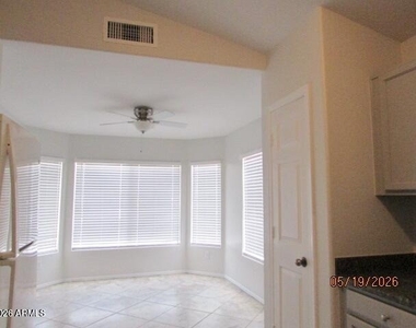 5763 W Freeway Lane - Photo Thumbnail 3