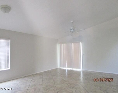 5763 W Freeway Lane - Photo Thumbnail 4