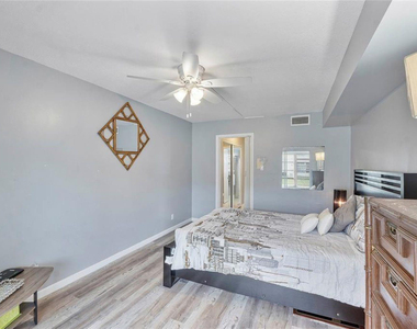 7500 Nw 5th Court - Photo Thumbnail 9