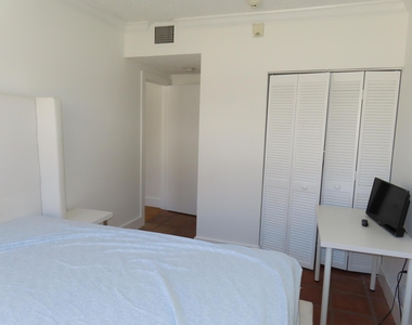 605 Euclid Avenue - Photo Thumbnail 10