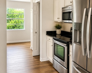 4890 48th Avenue - Photo Thumbnail 6