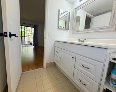1244 S Military Trail - Photo Thumbnail 16