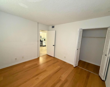1244 S Military Trail - Photo Thumbnail 6