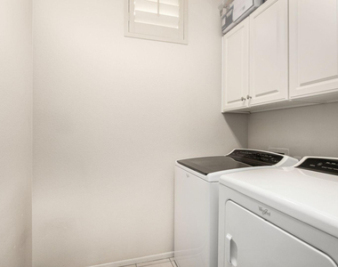 8270 N Hayden Road - Photo Thumbnail 23