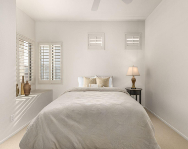 8270 N Hayden Road - Photo Thumbnail 20