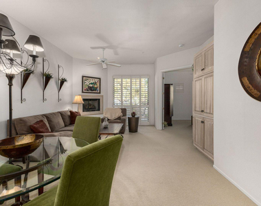 8270 N Hayden Road - Photo Thumbnail 8