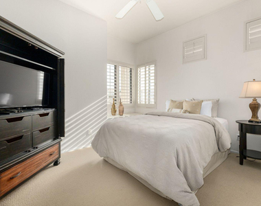 8270 N Hayden Road - Photo Thumbnail 17