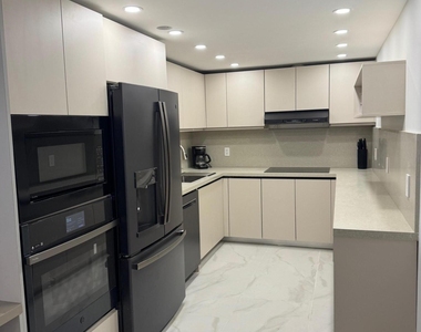 4511 S Ocean Boulevard - Photo Thumbnail 6