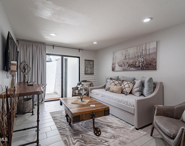 4351 N 36th Street - Photo Thumbnail 8