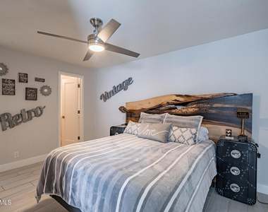 4351 N 36th Street - Photo Thumbnail 11