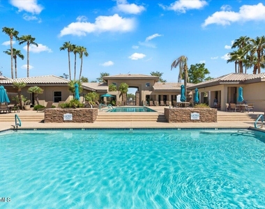 7009 E Acoma Drive - Photo Thumbnail 16