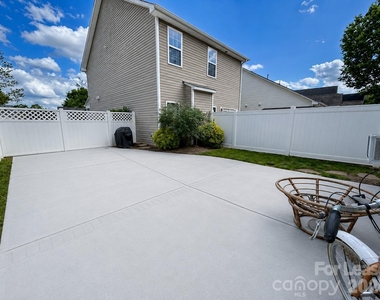 19625 Denae Lynn Drive - Photo Thumbnail 1