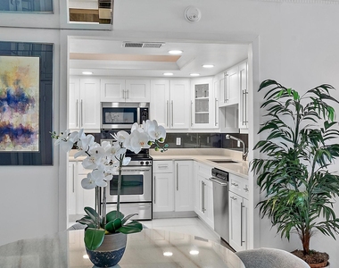 3456 S Ocean Boulevard - Photo Thumbnail 4