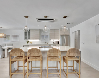 530 Nw 14th Street - Photo Thumbnail 10