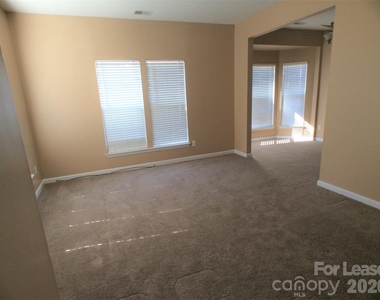 18040 Delmas Drive - Photo Thumbnail 21