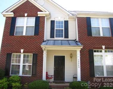 18040 Delmas Drive - Photo Thumbnail 1
