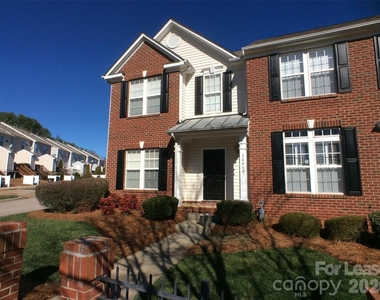 18040 Delmas Drive - Photo Thumbnail 3