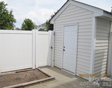 18040 Delmas Drive - Photo Thumbnail 29