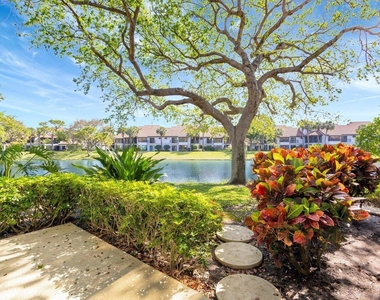 16050 W Bay Drive - Photo Thumbnail 24