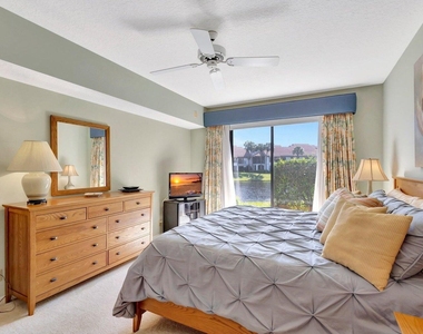 16050 W Bay Drive - Photo Thumbnail 12