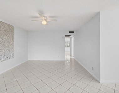 360 Fanshaw I - Photo Thumbnail 3