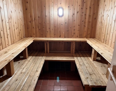 3710 Inverrary Drive - Photo Thumbnail 16