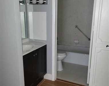 3710 Inverrary Drive - Photo Thumbnail 20