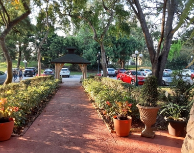 3710 Inverrary Drive - Photo Thumbnail 3
