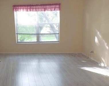 3710 Inverrary Drive - Photo Thumbnail 21