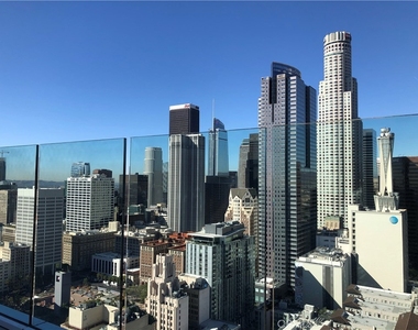 400 S Broadway - Photo Thumbnail 6