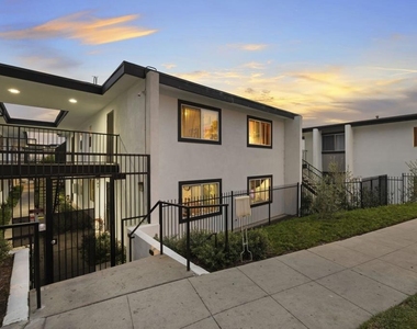 1381 E Santa Clara Street - Photo Thumbnail 13