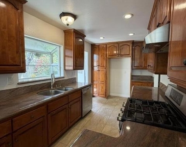 3115 Foothill Road - Photo Thumbnail 4