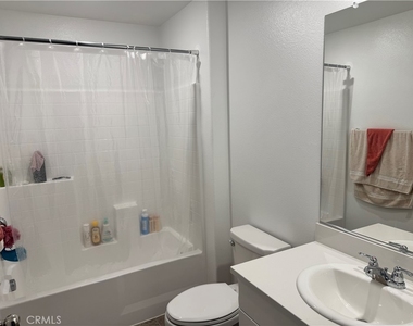 14342 Stetson Street - Photo Thumbnail 7