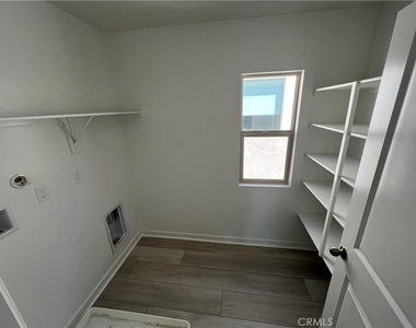 24024 Roybal - Photo Thumbnail 14