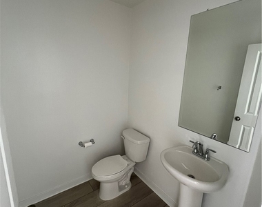 24024 Roybal - Photo Thumbnail 5