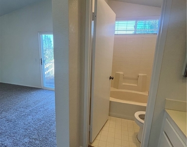 24024 Roybal - Photo Thumbnail 13