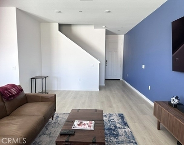 32568 Ventura Lane - Photo Thumbnail 1