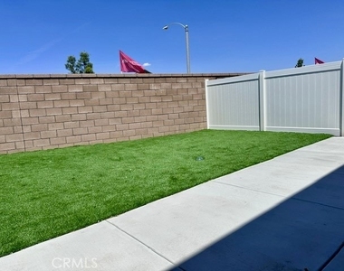 32568 Ventura Lane - Photo Thumbnail 4