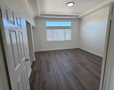 15147 Paddock - Photo Thumbnail 6