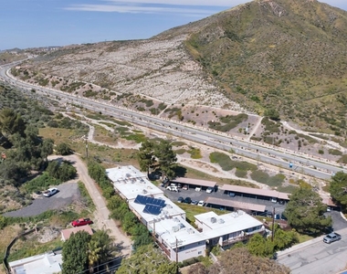 17847 Beneda Ln - Photo Thumbnail 24