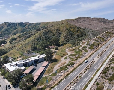17847 Beneda Ln - Photo Thumbnail 22