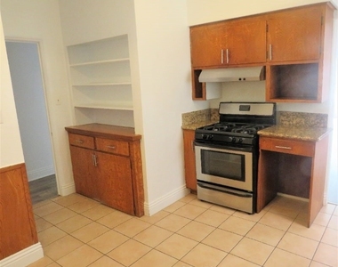 227 S Gale Drive - Photo Thumbnail 7