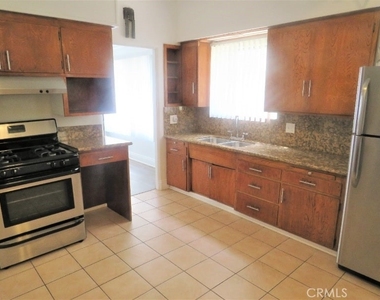 227 S Gale Drive - Photo Thumbnail 6