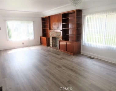 227 S Gale Drive - Photo Thumbnail 1