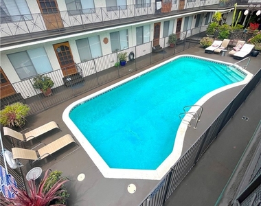 2115 Placentia Avenue - Photo Thumbnail 17