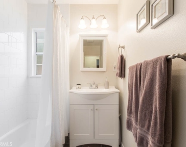 16907 Marlin Place - Photo Thumbnail 15