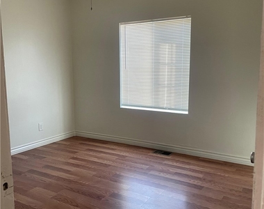 44624 Cedar Avenue - Photo Thumbnail 8